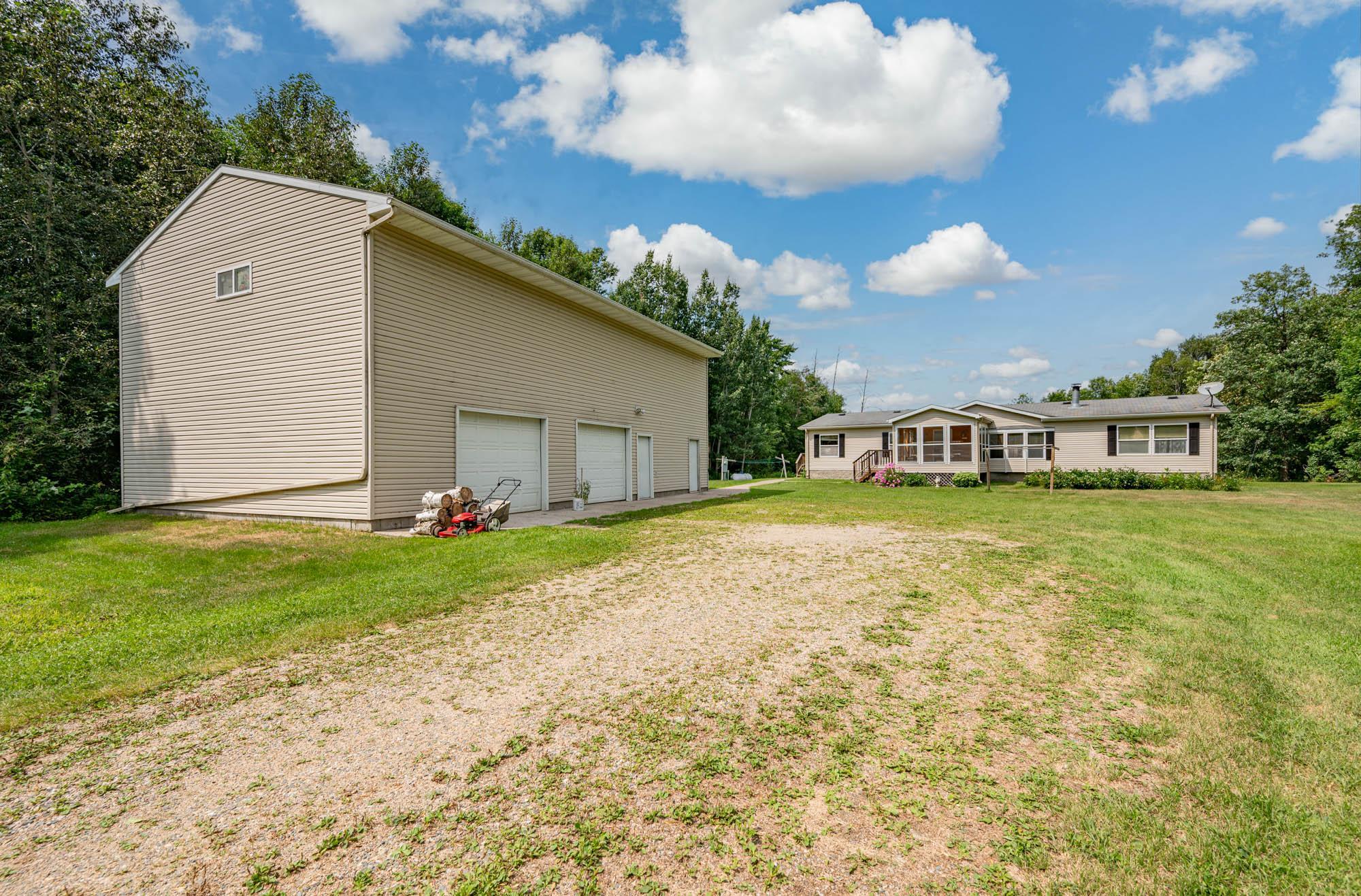 2001 single family home for sale at 27668 Clearwater Road in Grand Rapids, MN — 3 bed, 2 bath (photo 37 of 38)