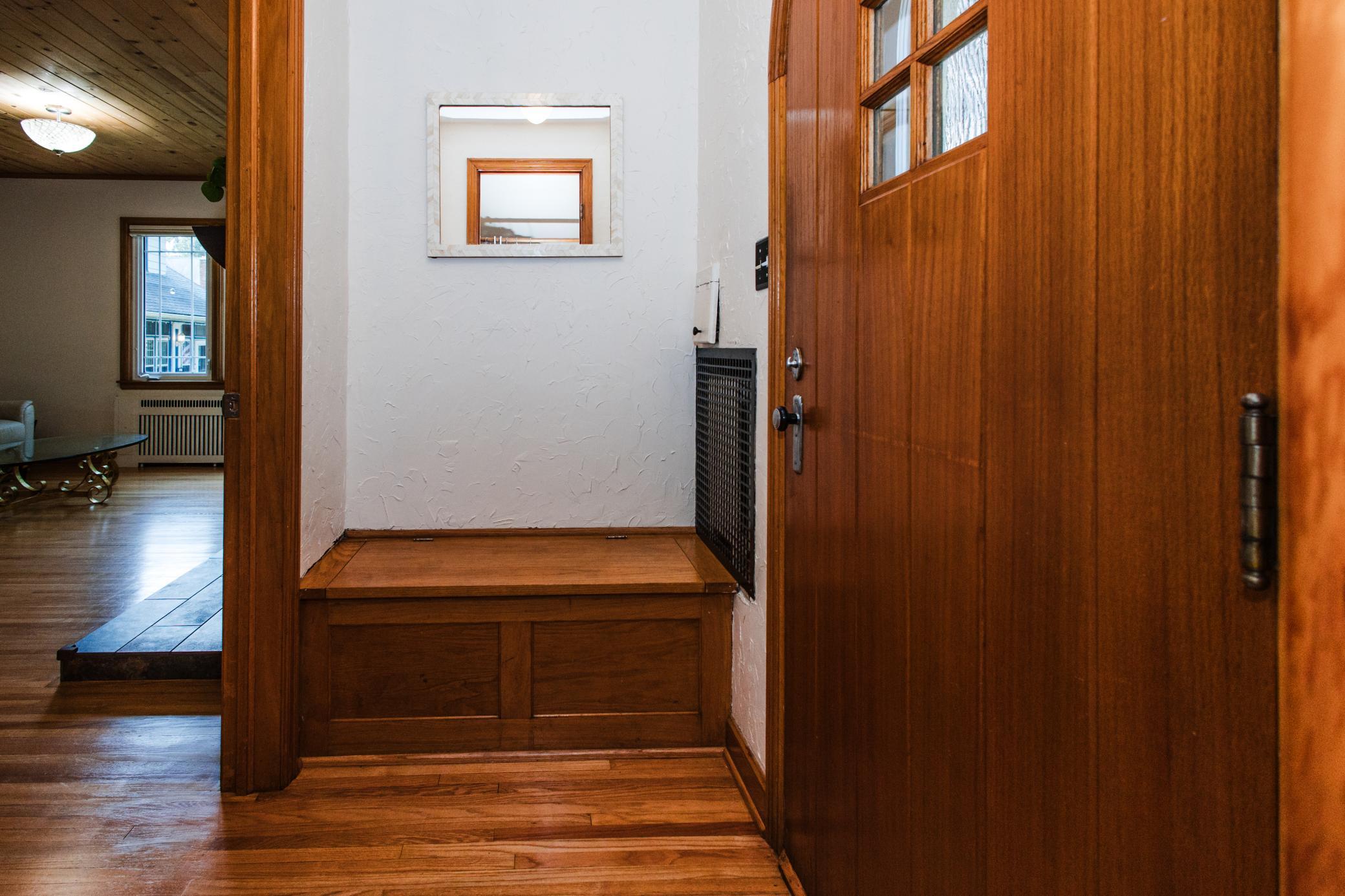 1938 single family home for sale at 1101 Summit Avenue in Detroit Lakes, MN — 4 bed, 3 bath (photo 5 of 74)