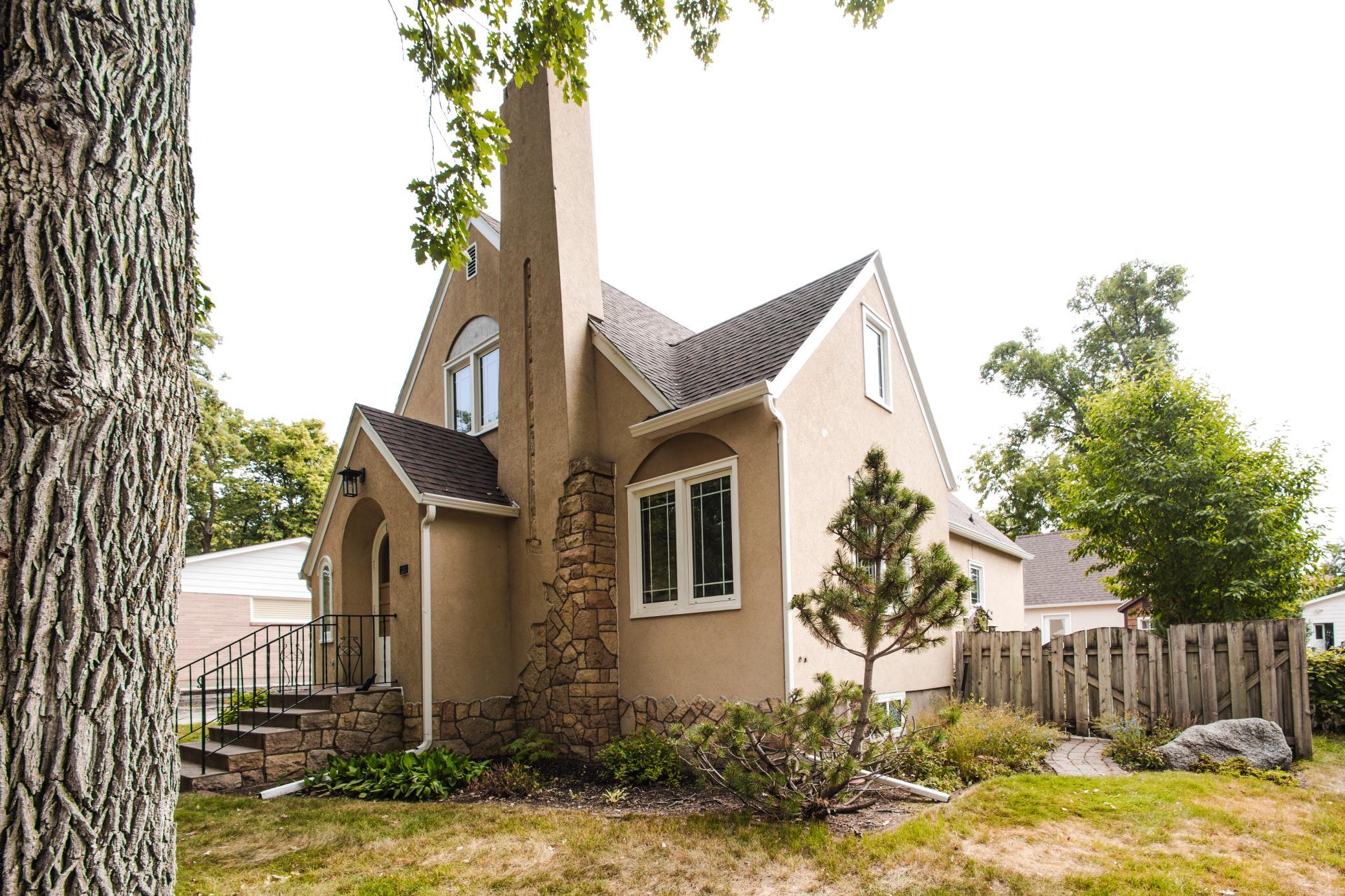 1938 single family home for sale at 1101 Summit Avenue in Detroit Lakes, MN — 4 bed, 3 bath (photo 59 of 74)