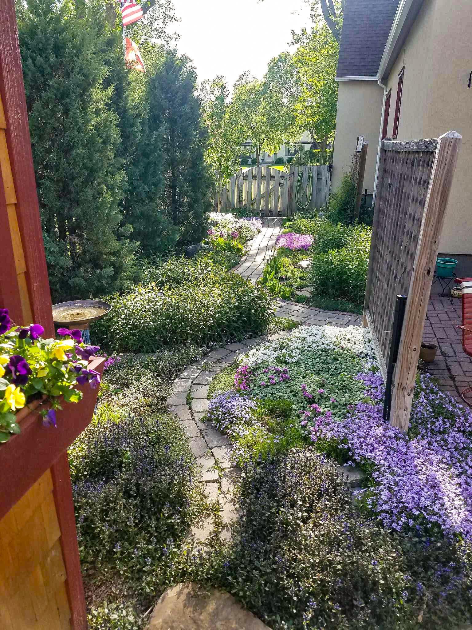 1938 single family home for sale at 1101 Summit Avenue in Detroit Lakes, MN — 4 bed, 3 bath (photo 64 of 74)