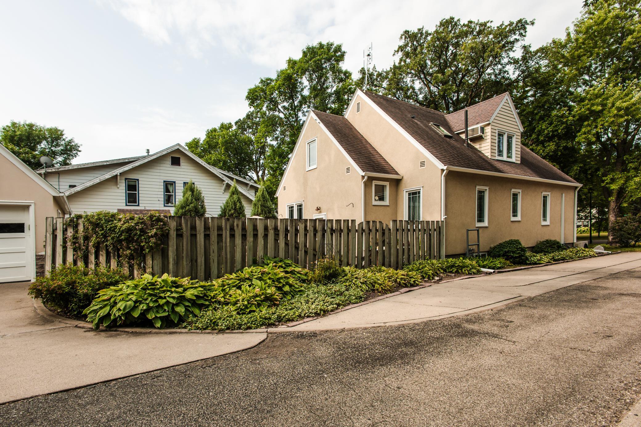 1938 single family home for sale at 1101 Summit Avenue in Detroit Lakes, MN — 4 bed, 3 bath (photo 70 of 74)