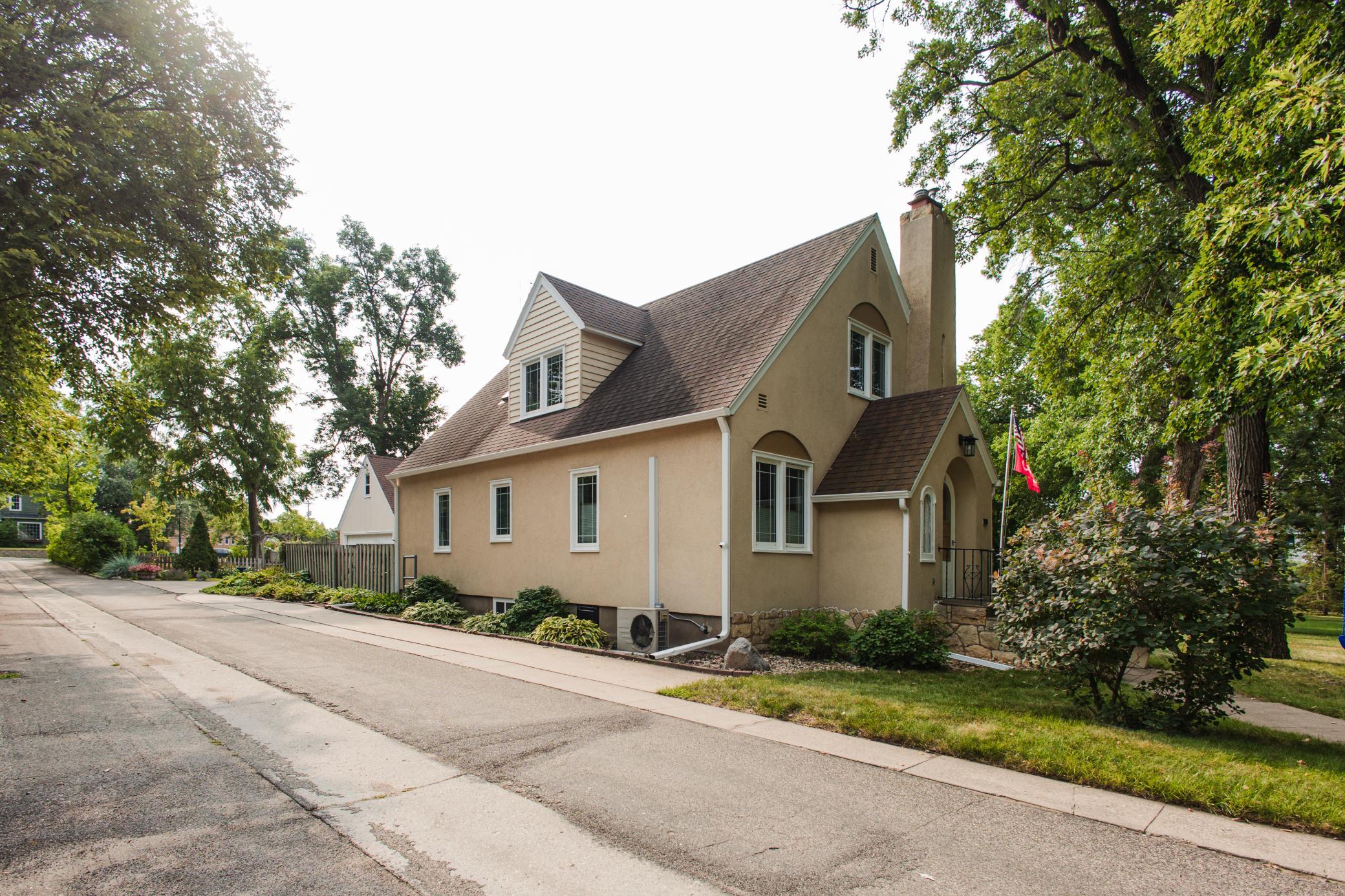 1938 single family home for sale at 1101 Summit Avenue in Detroit Lakes, MN — 4 bed, 3 bath (photo 72 of 74)