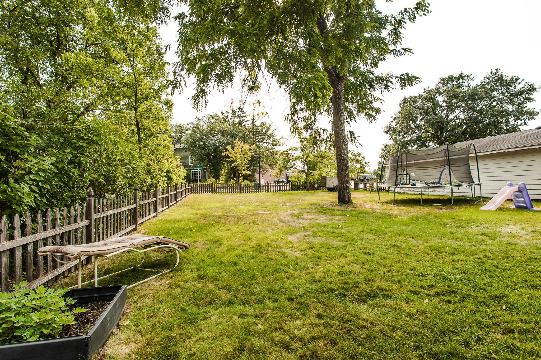 1938 single family home for sale at 1101 Summit Avenue in Detroit Lakes, MN — 4 bed, 3 bath (photo 80 of 86)