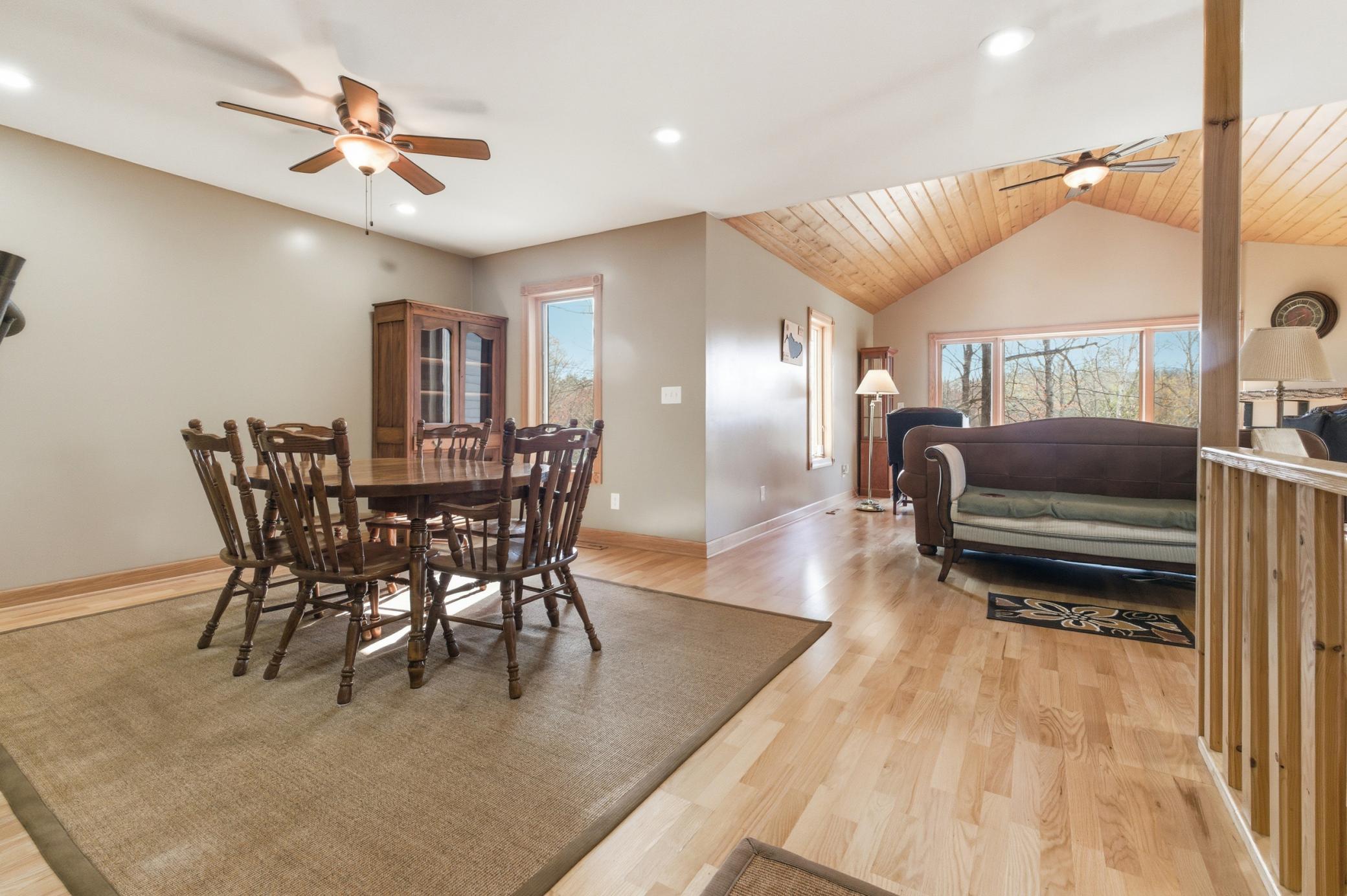 2000 single family home for sale at 40372 Little Pine River Road in Emily, MN — 3 bed, 3 bath (photo 12 of 56)