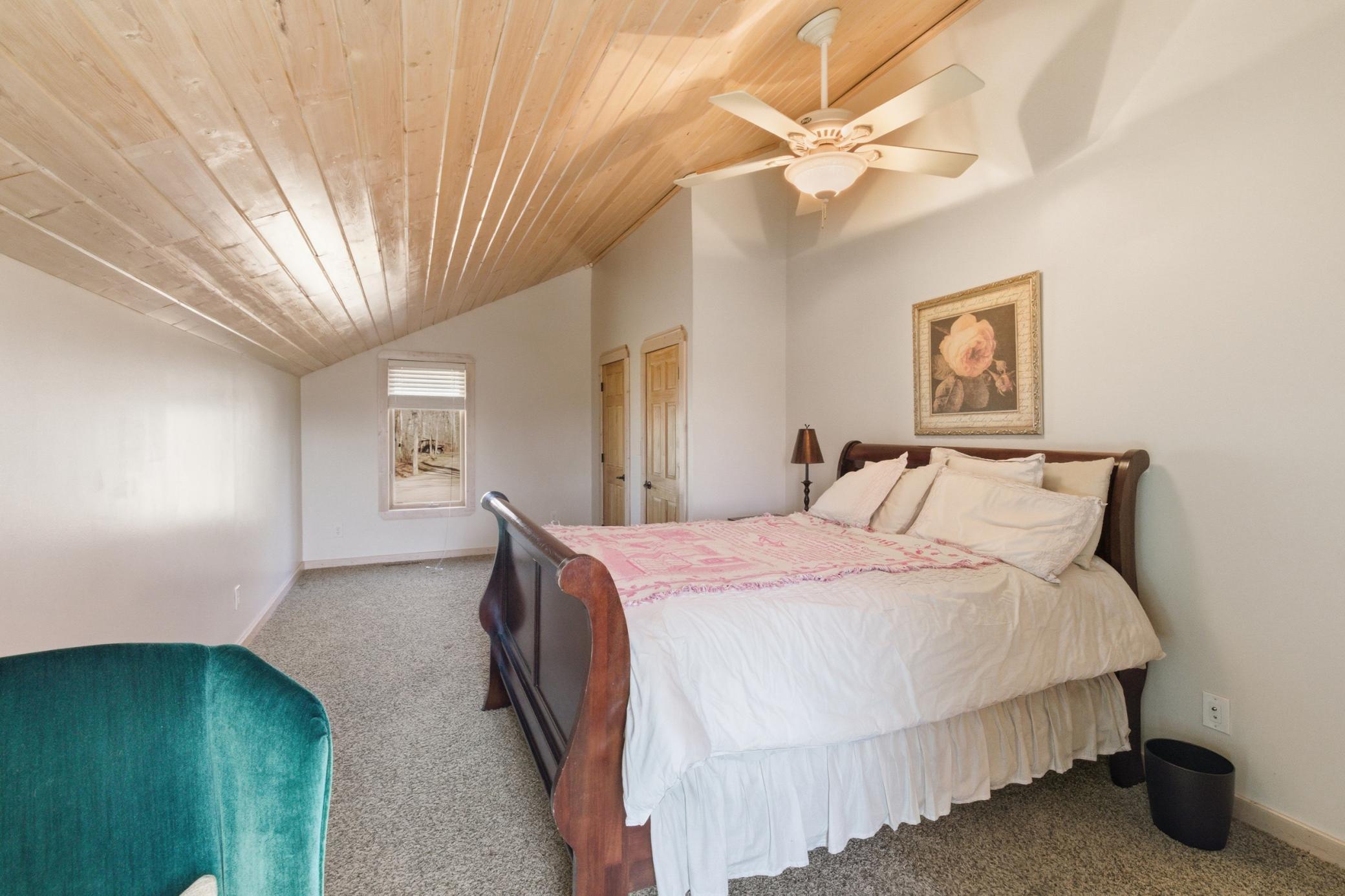 2000 single family home for sale at 40372 Little Pine River Road in Emily, MN — 3 bed, 3 bath (photo 19 of 56)