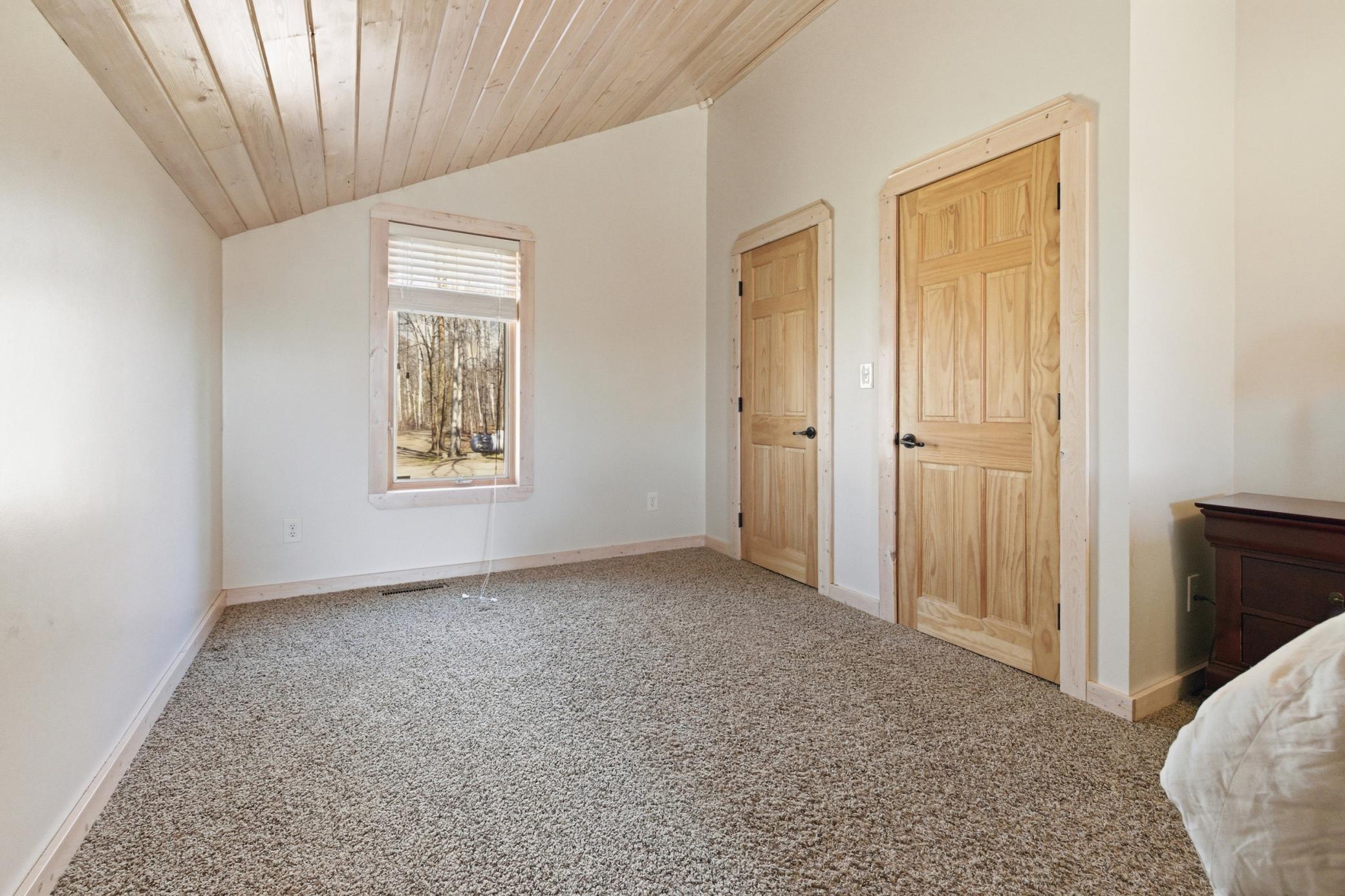 2000 single family home for sale at 40372 Little Pine River Road in Emily, MN — 3 bed, 3 bath (photo 21 of 56)