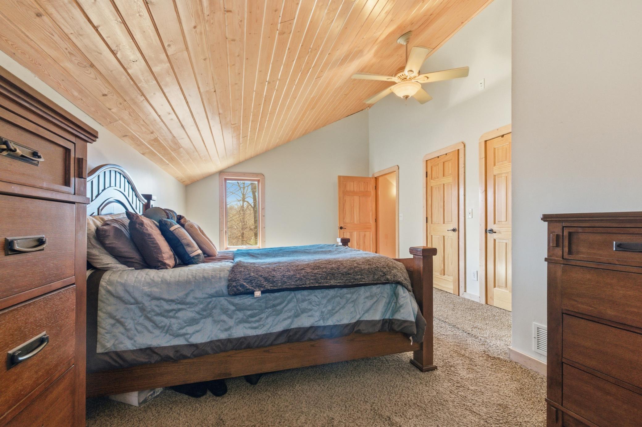 2000 single family home for sale at 40372 Little Pine River Road in Emily, MN — 3 bed, 3 bath (photo 24 of 56)