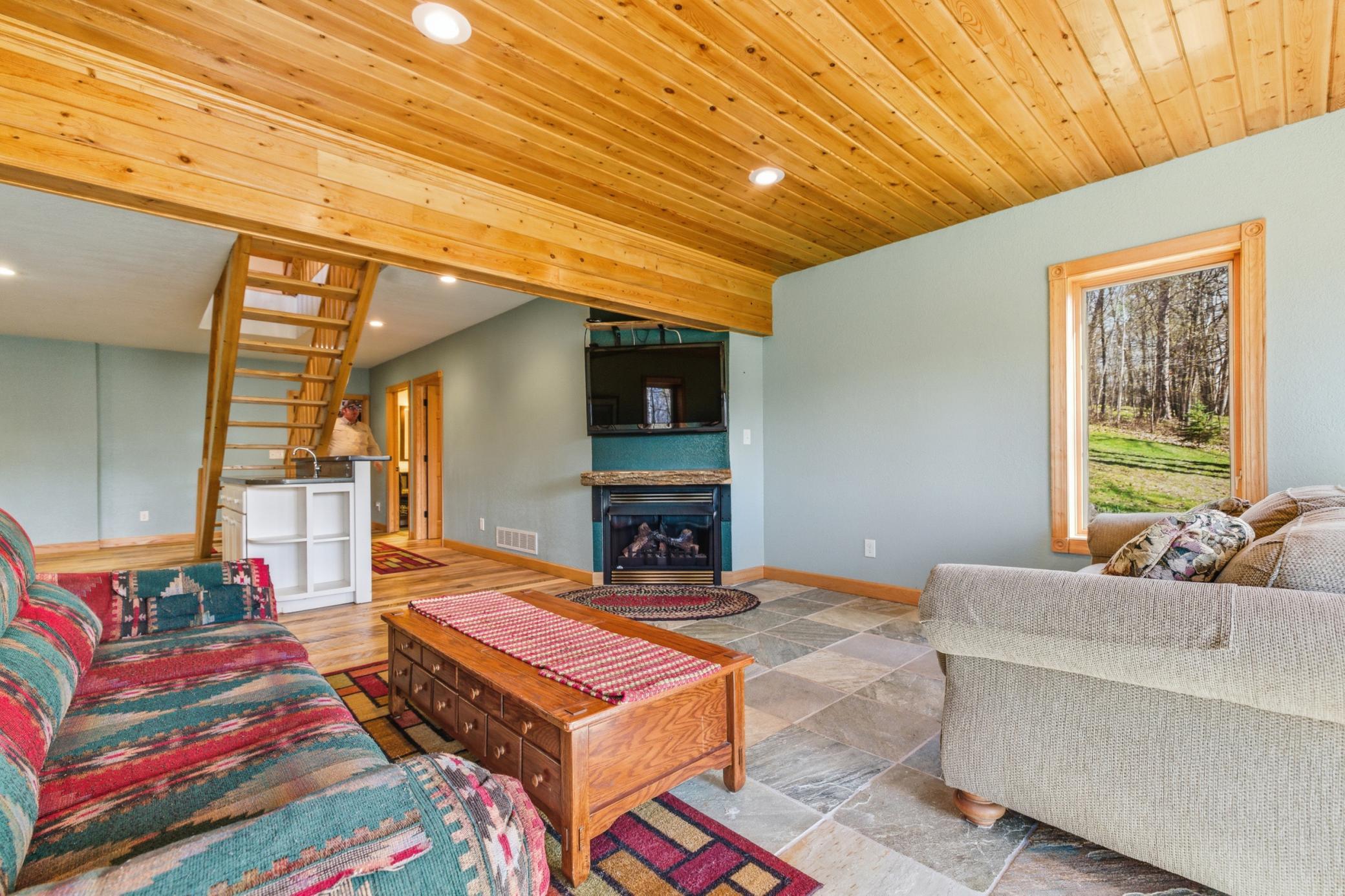 2000 single family home for sale at 40372 Little Pine River Road in Emily, MN — 3 bed, 3 bath (photo 29 of 56)