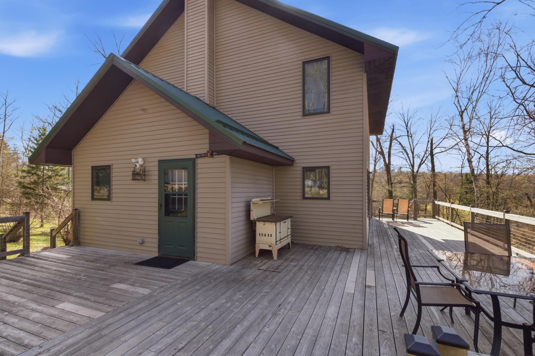 2000 single family home for sale at 40372 Little Pine River Road in Emily, MN — 3 bed, 3 bath (photo 5 of 56)