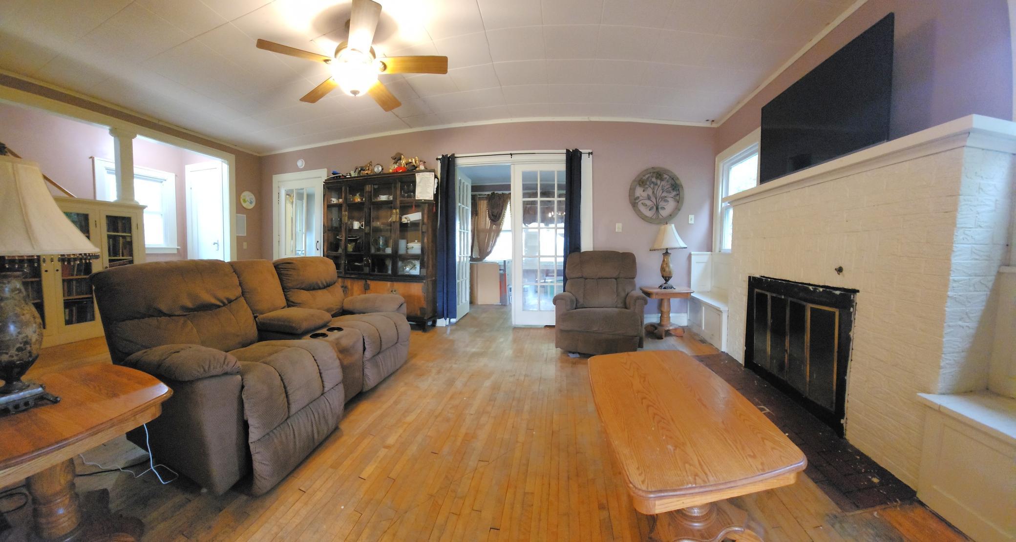 1917 single family home for sale at 319 5th Street NE in Staples, MN — 5 bed, 2 bath (photo 10 of 26)