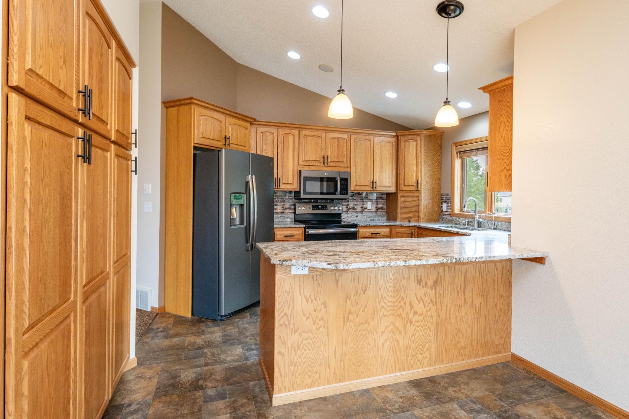 3323 Parkview Lane S, Fargo ND 58103 - Photo 20 of 50
