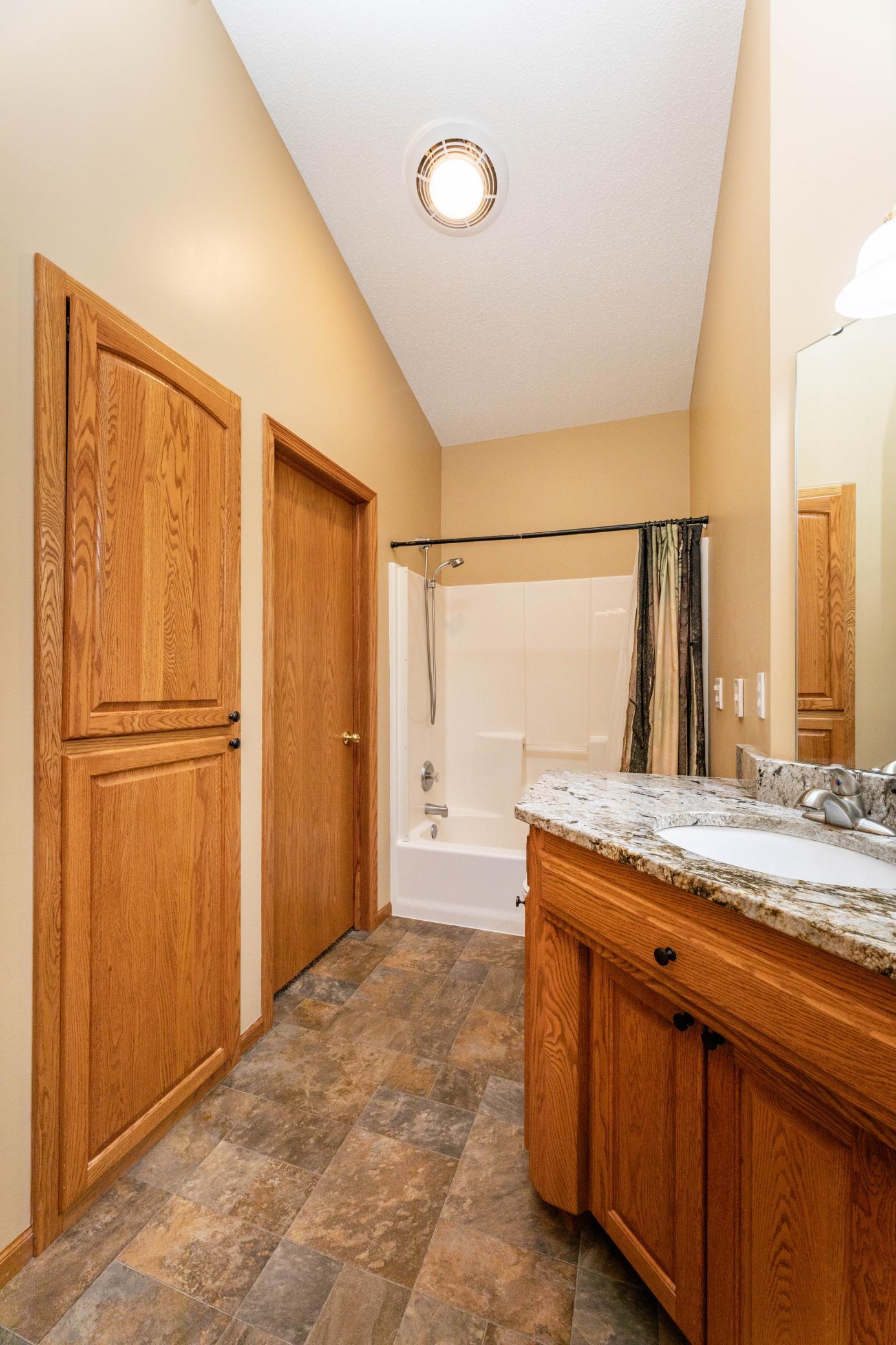 3323 Parkview Lane S, Fargo ND 58103 - Photo 25 of 50