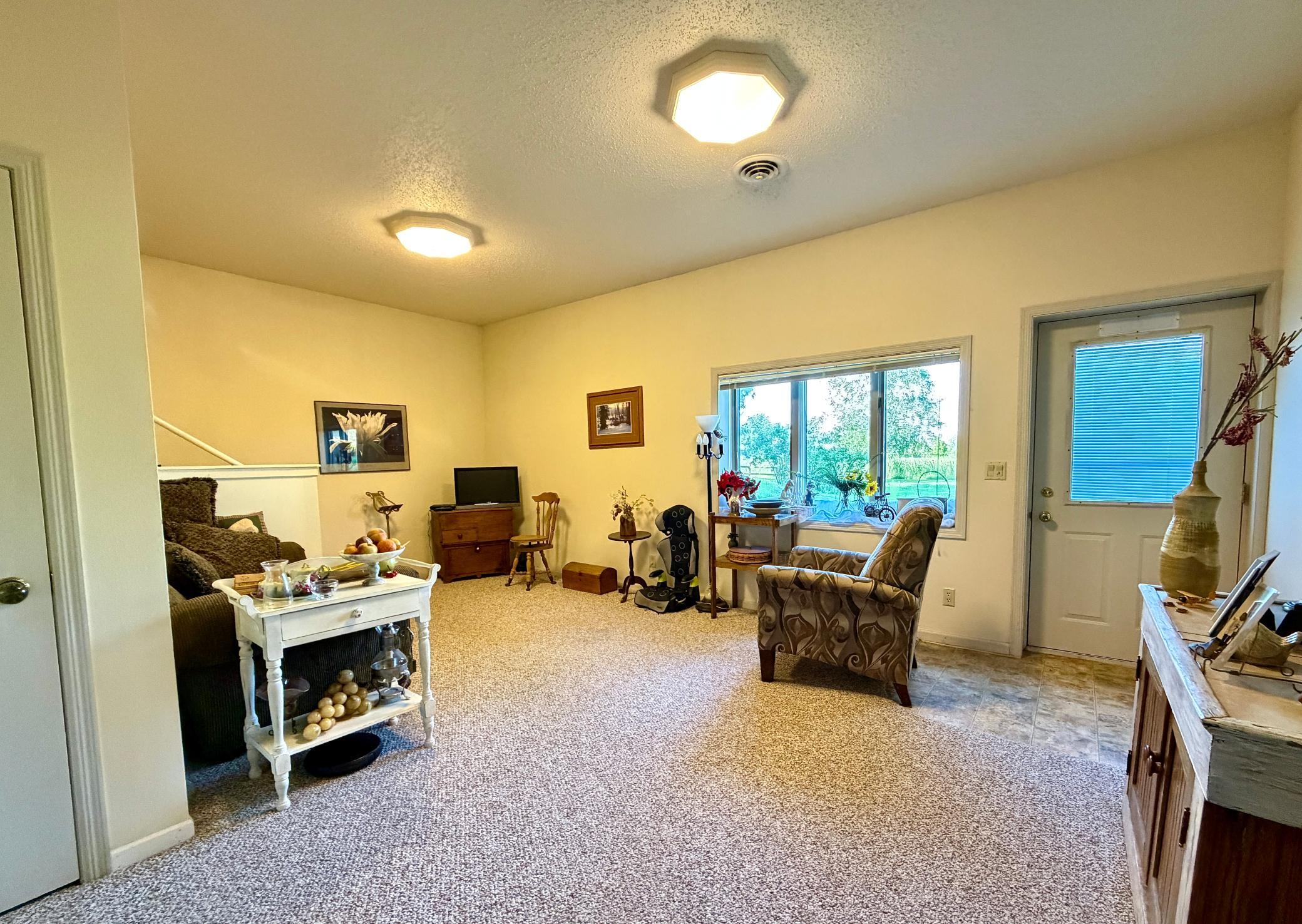 1993 twin home for sale at 511 Irving Beach Drive SW in Bemidji, MN — 3 bed, 3 bath (photo 19 of 35)
