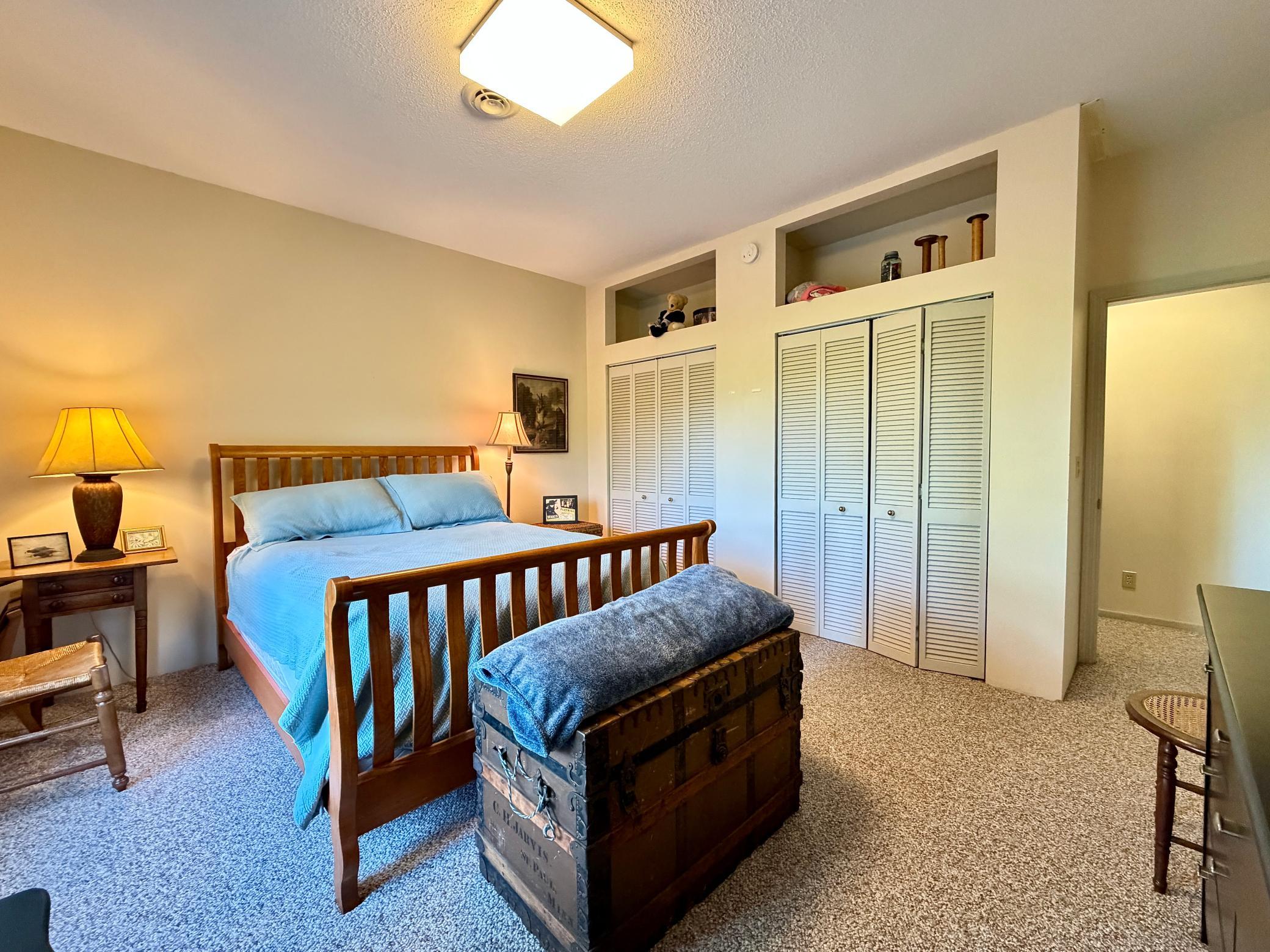 1993 twin home for sale at 511 Irving Beach Drive SW in Bemidji, MN — 3 bed, 3 bath (photo 23 of 35)