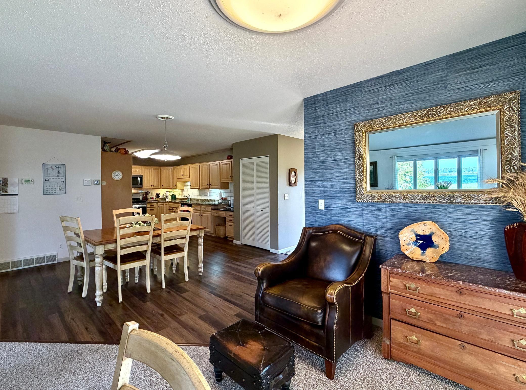 1993 twin home for sale at 511 Irving Beach Drive SW in Bemidji, MN — 3 bed, 3 bath (photo 24 of 35)