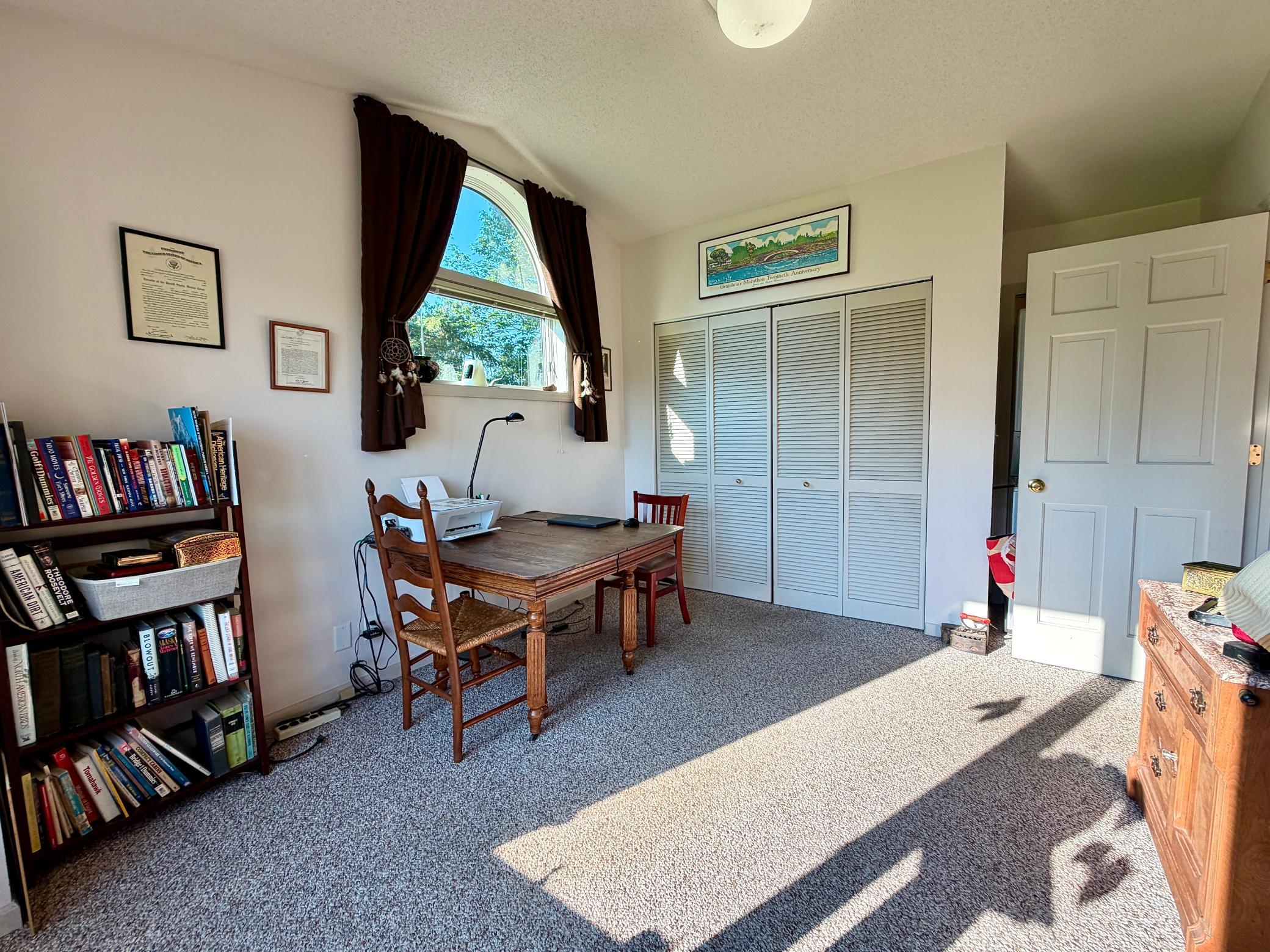 1993 twin home for sale at 511 Irving Beach Drive SW in Bemidji, MN — 3 bed, 3 bath (photo 5 of 35)