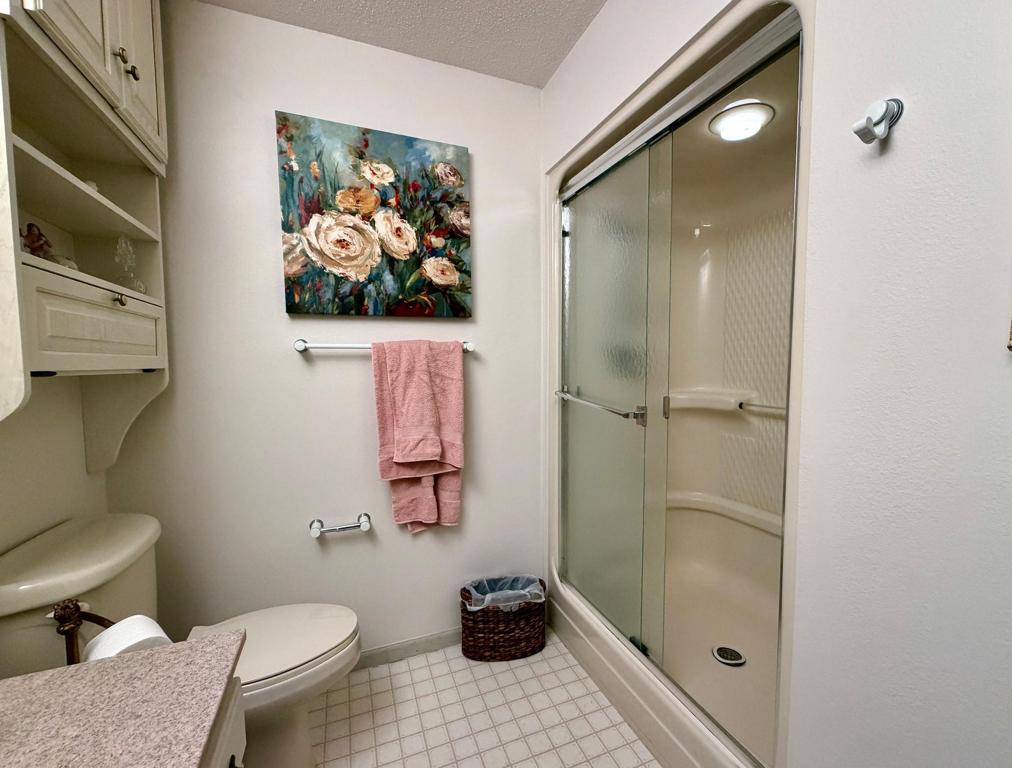 1993 twin home for sale at 511 Irving Beach Drive SW in Bemidji, MN — 3 bed, 3 bath (photo 17 of 41)