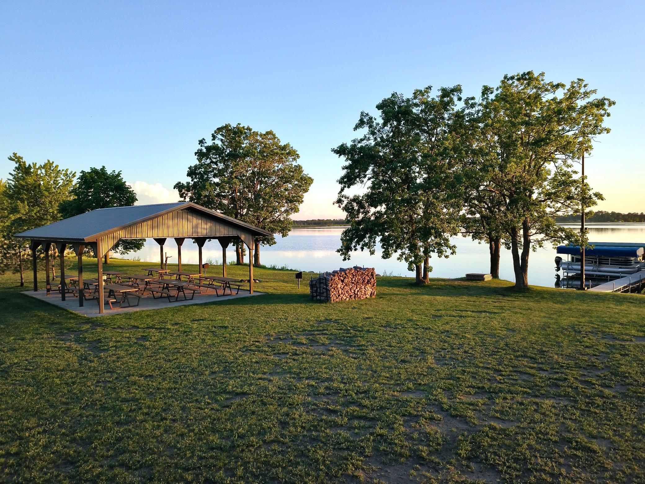 1993 twin home for sale at 511 Irving Beach Drive SW in Bemidji, MN — 3 bed, 3 bath (photo 37 of 41)