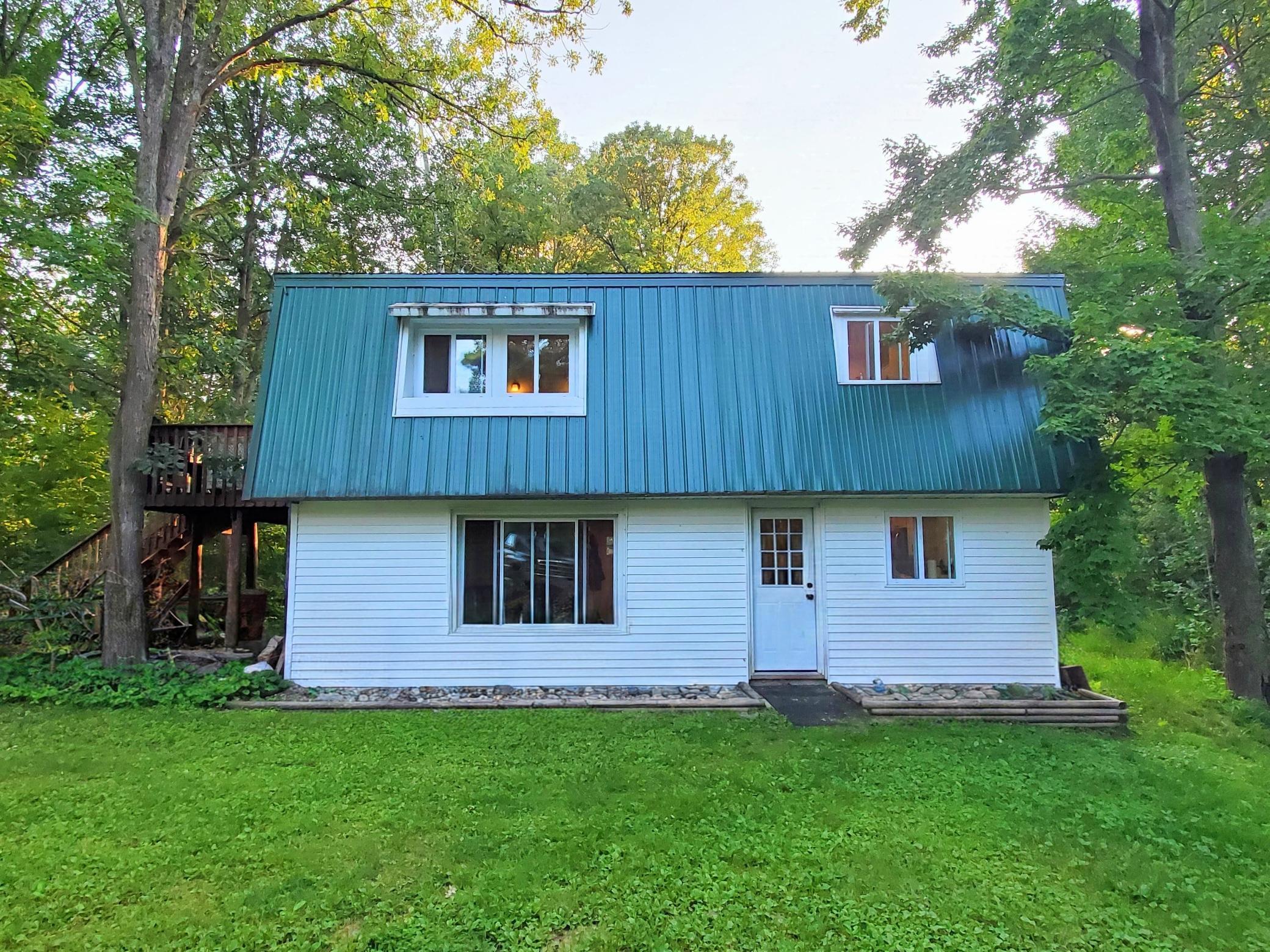 1982 single family home for sale at 10125 N Garden Lane NE in Bemidji, MN — 3 bed, 2 bath (photo 2 of 14)