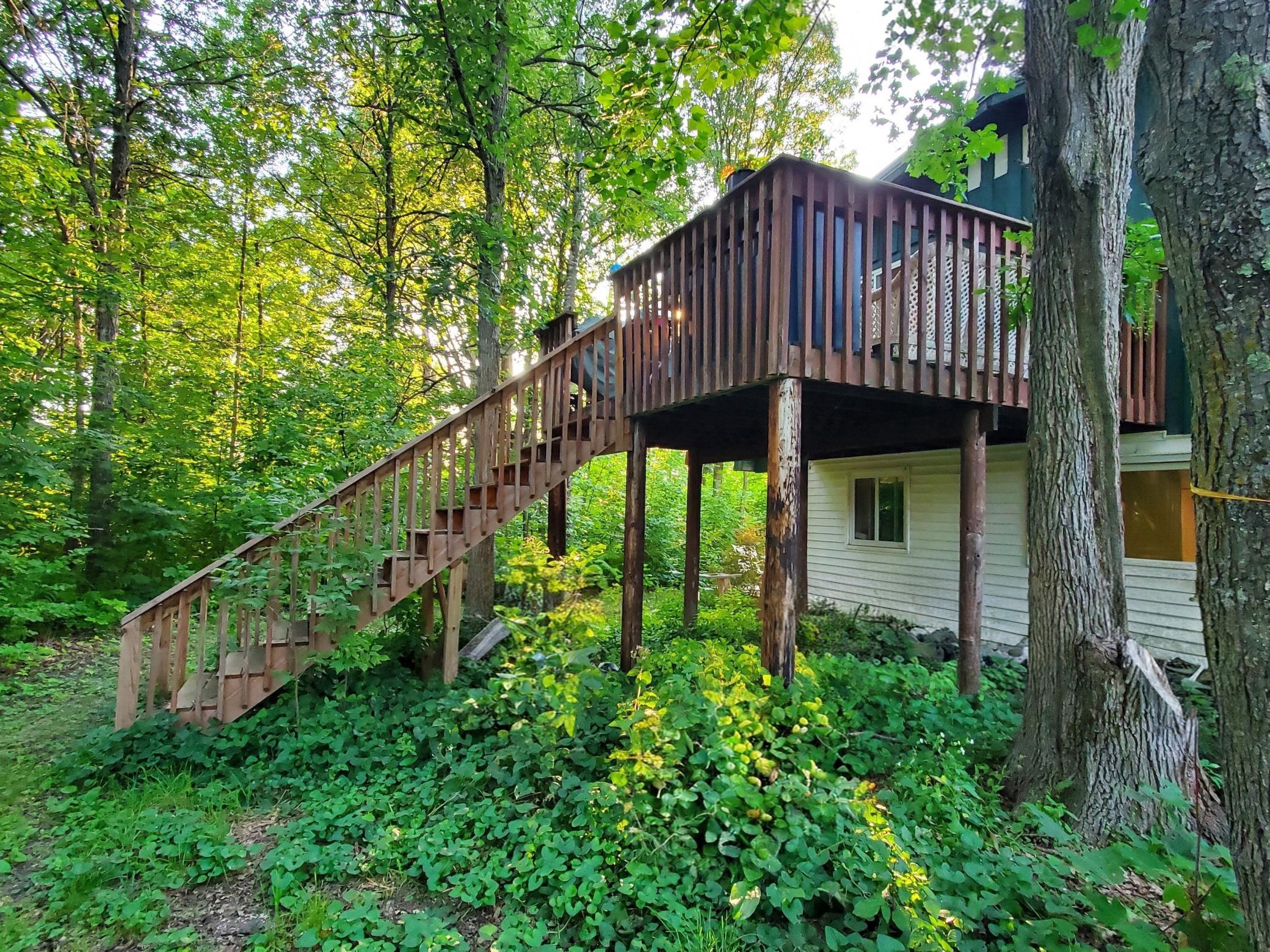 1982 single family home for sale at 10125 N Garden Lane NE in Bemidji, MN — 3 bed, 2 bath (photo 3 of 14)