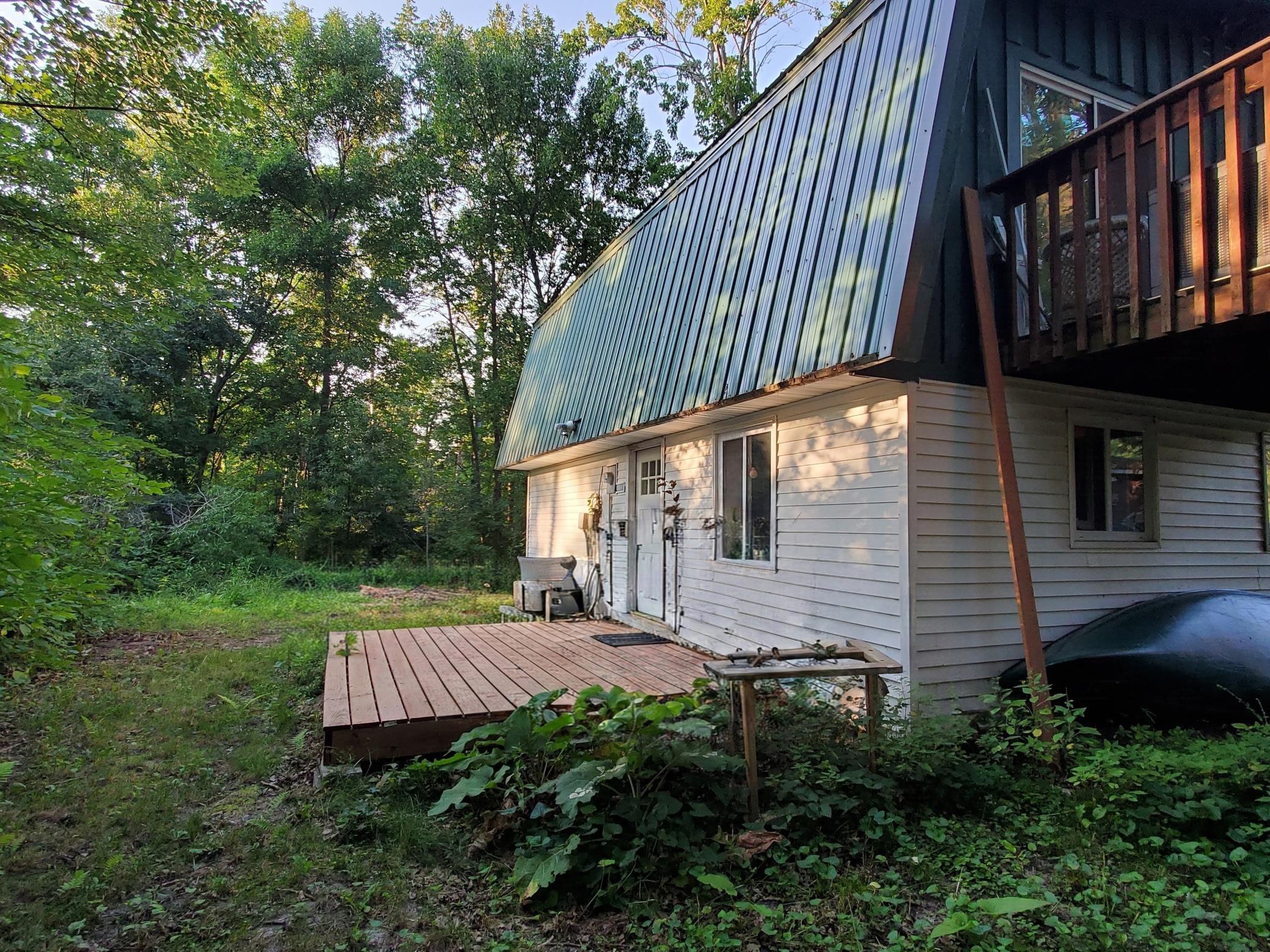 1982 single family home for sale at 10125 N Garden Lane NE in Bemidji, MN — 3 bed, 2 bath (photo 4 of 14)