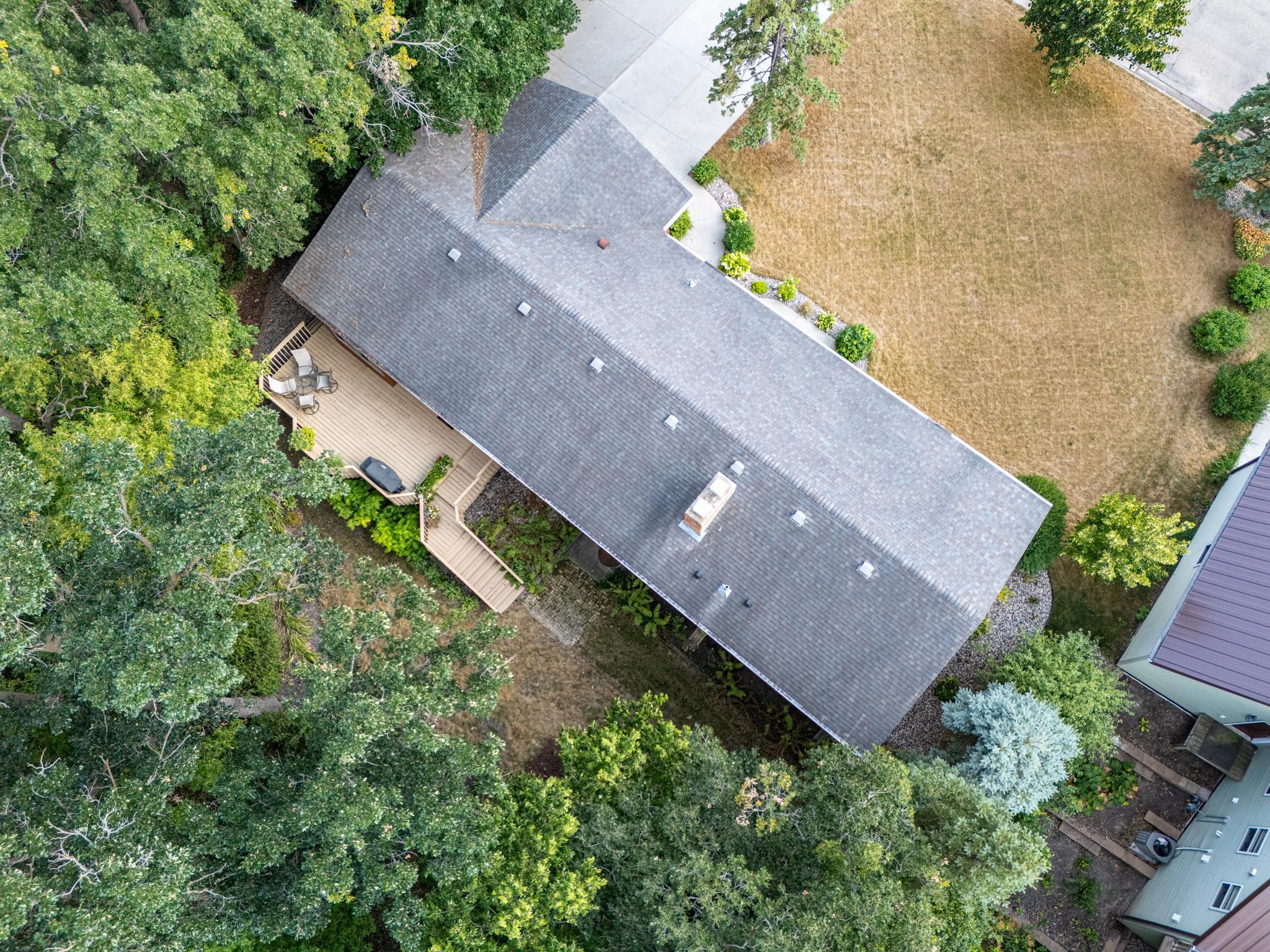 1976 single family home for sale at 920 Groveland Avenue in Crookston, MN — 4 bed, 3 bath (photo 48 of 48)
