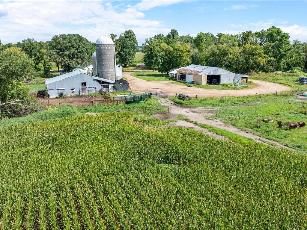 2017 single family home for sale at 13727 County Road 32 in Bertha, MN — 5 bed, 1 bath (photo 20 of 72)