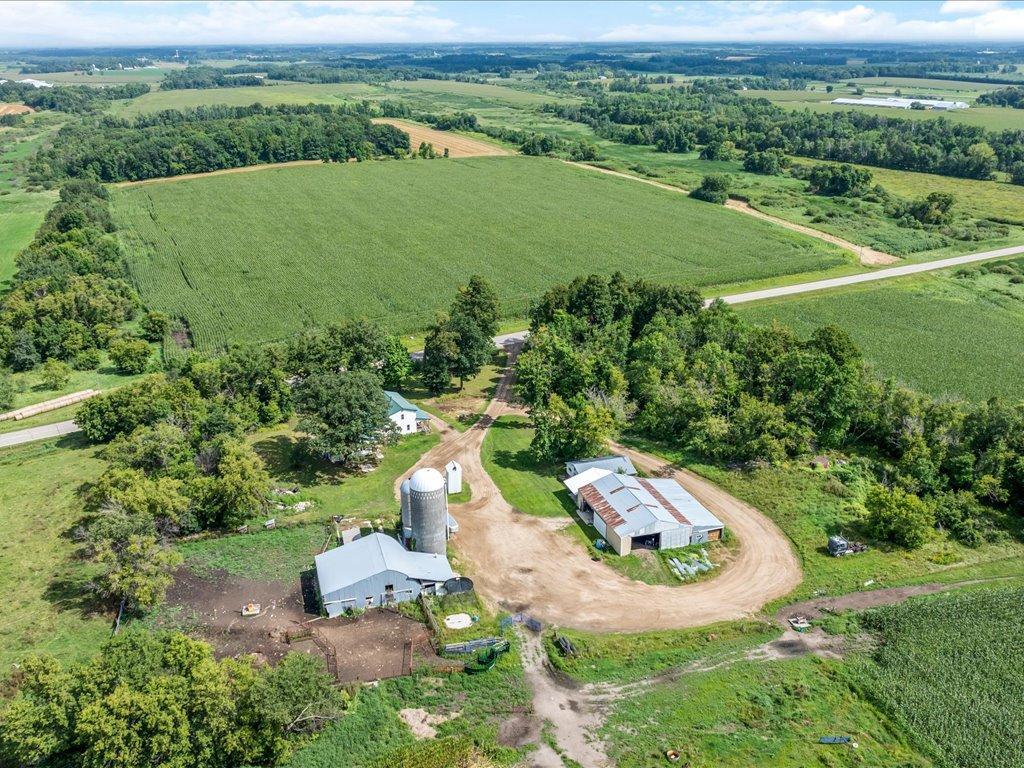 2017 single family home for sale at 13727 County Road 32 in Bertha, MN — 5 bed, 1 bath (photo 23 of 72)