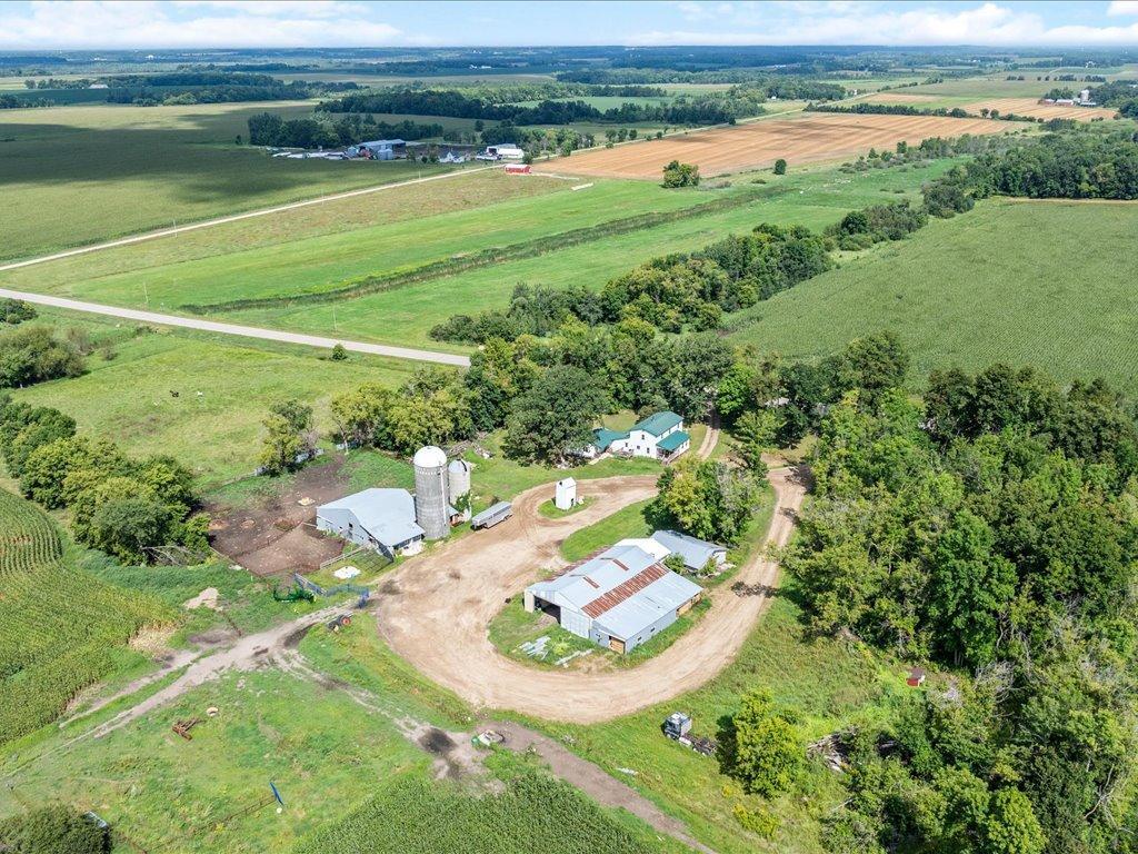 2017 single family home for sale at 13727 County Road 32 in Bertha, MN — 5 bed, 1 bath (photo 24 of 72)