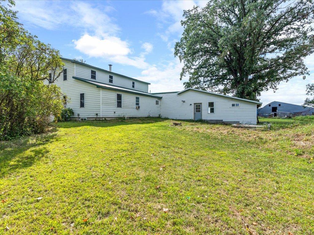 2017 single family home for sale at 13727 County Road 32 in Bertha, MN — 5 bed, 1 bath (photo 31 of 72)