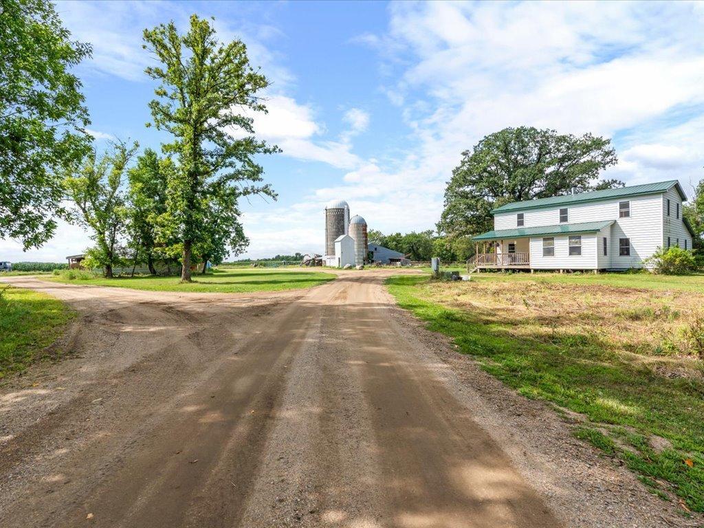 2017 single family home for sale at 13727 County Road 32 in Bertha, MN — 5 bed, 1 bath (photo 44 of 72)