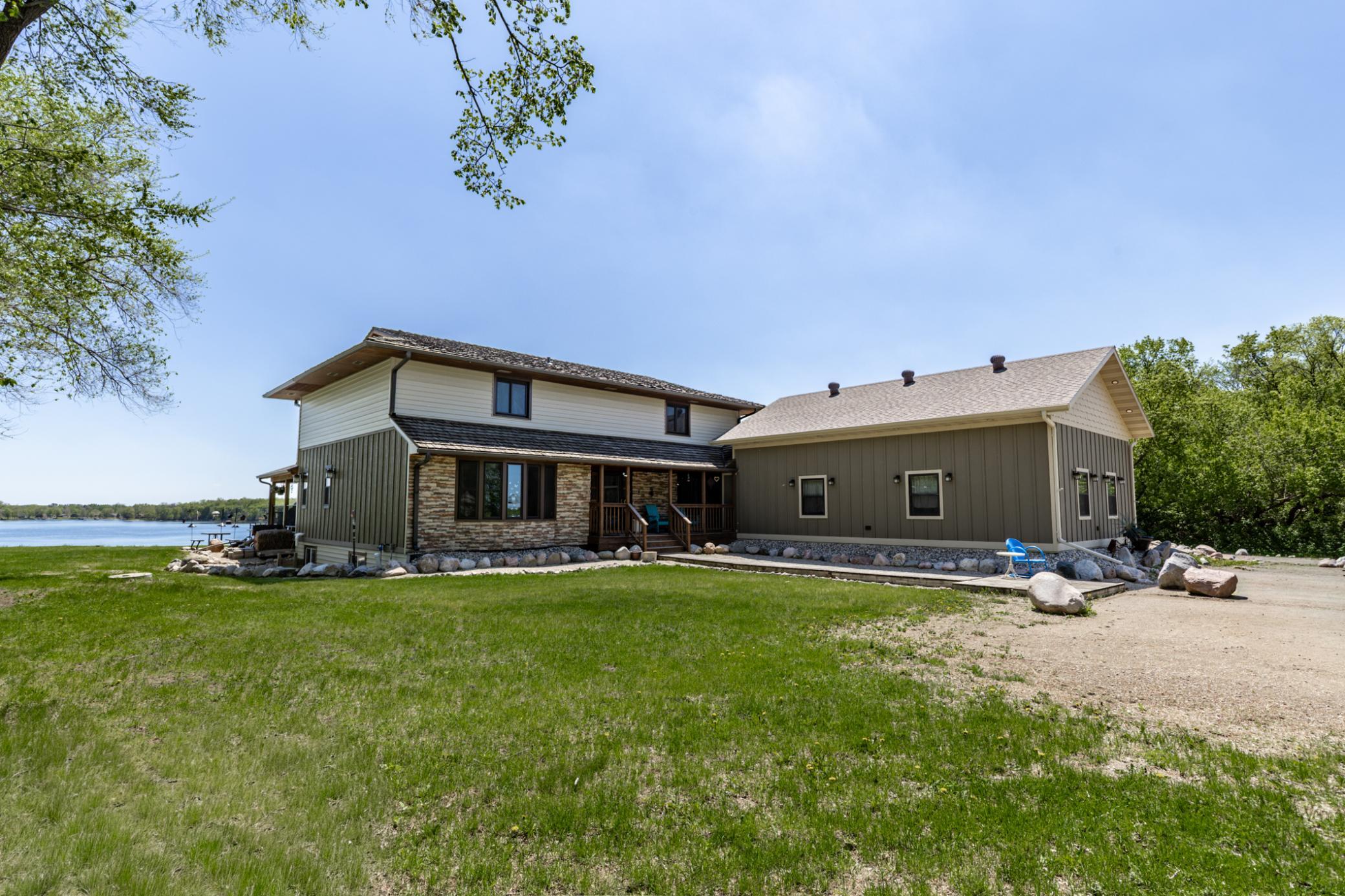 1977 single family home for sale at 36968 Co Highway 60 in Frazee, MN — 5 bed, 5 bath (photo 4 of 97)