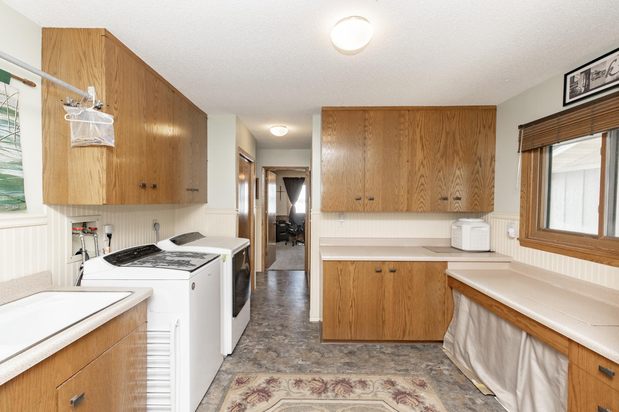 1977 single family home for sale at 36968 Co Highway 60 in Frazee, MN — 5 bed, 5 bath (photo 33 of 97)