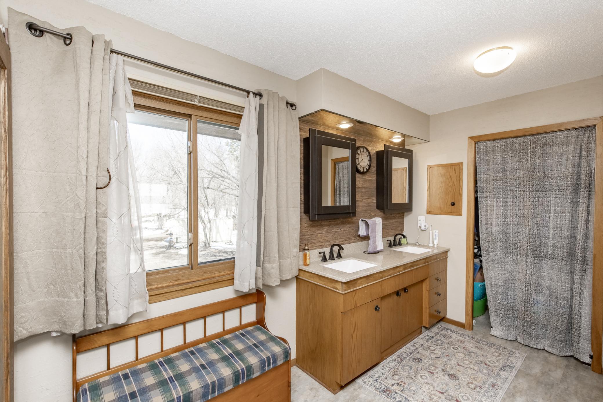 1977 single family home for sale at 36968 Co Highway 60 in Frazee, MN — 5 bed, 5 bath (photo 42 of 97)