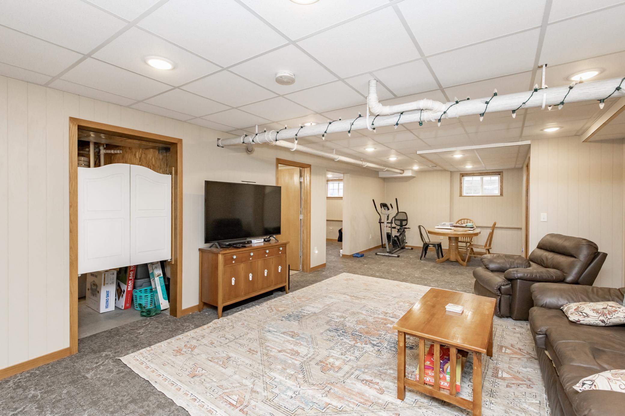 1977 single family home for sale at 36968 Co Highway 60 in Frazee, MN — 5 bed, 5 bath (photo 55 of 97)
