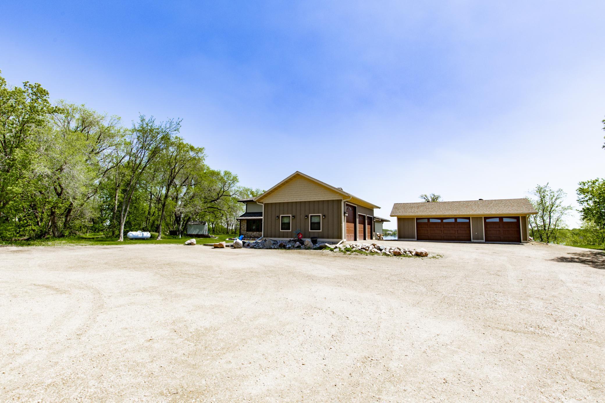 1977 single family home for sale at 36968 Co Highway 60 in Frazee, MN — 5 bed, 5 bath (photo 7 of 97)