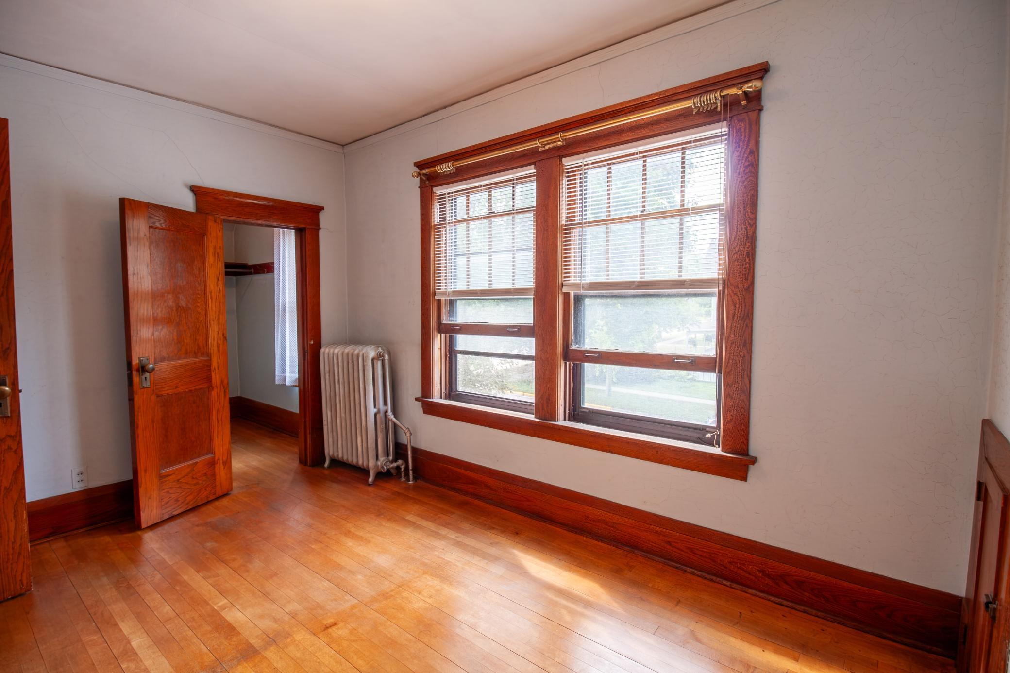 1921 single family home for sale at 622 S Union Avenue in Fergus Falls, MN — 5 bed, 3 bath (photo 20 of 34)