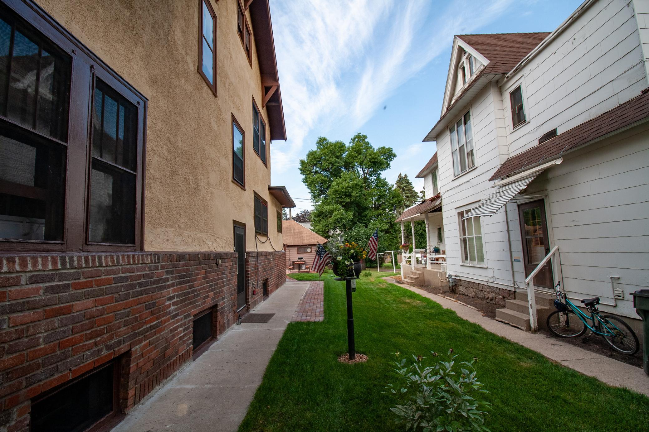 1921 single family home for sale at 622 S Union Avenue in Fergus Falls, MN — 5 bed, 3 bath (photo 4 of 34)