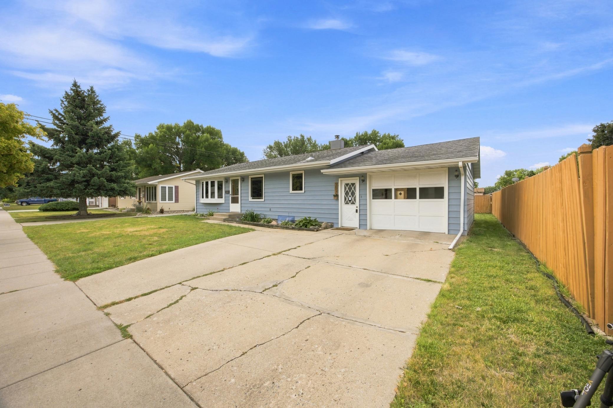 207 7th Avenue E, West Fargo ND 58078 - Photo 2 of 32