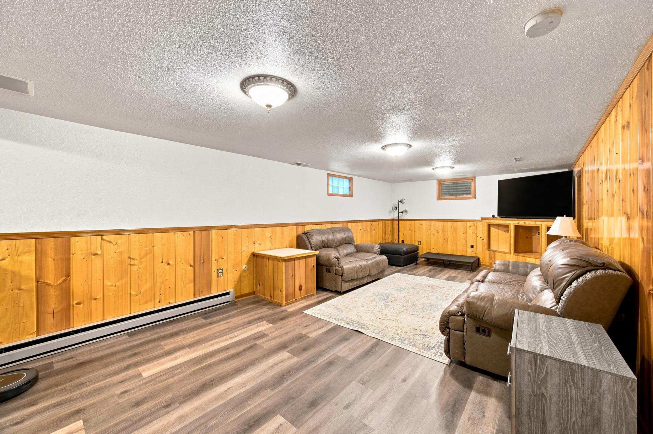 207 7th Avenue E, West Fargo ND 58078 - Photo 18 of 32