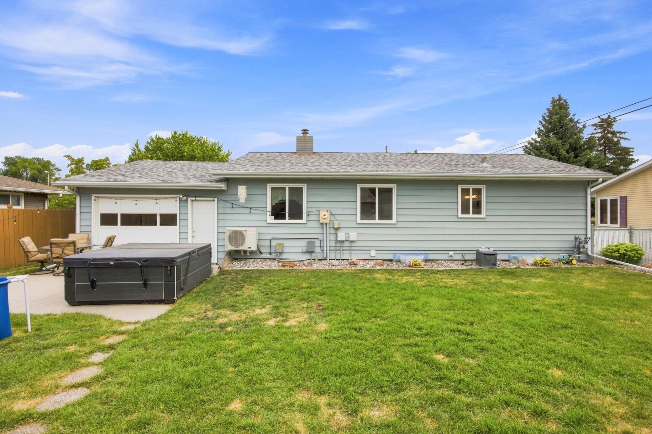 207 7th Avenue E, West Fargo ND 58078 - Photo 26 of 32
