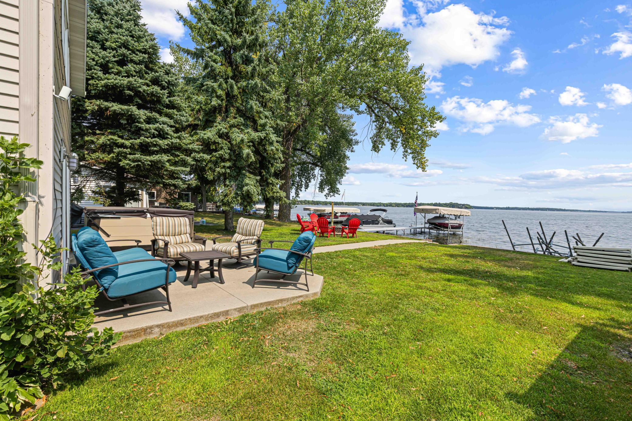 1925 single family home for sale at 50884 County Highway 9 in Pelican Rapids, MN — 3 bed, 4 bath (photo 4 of 54)