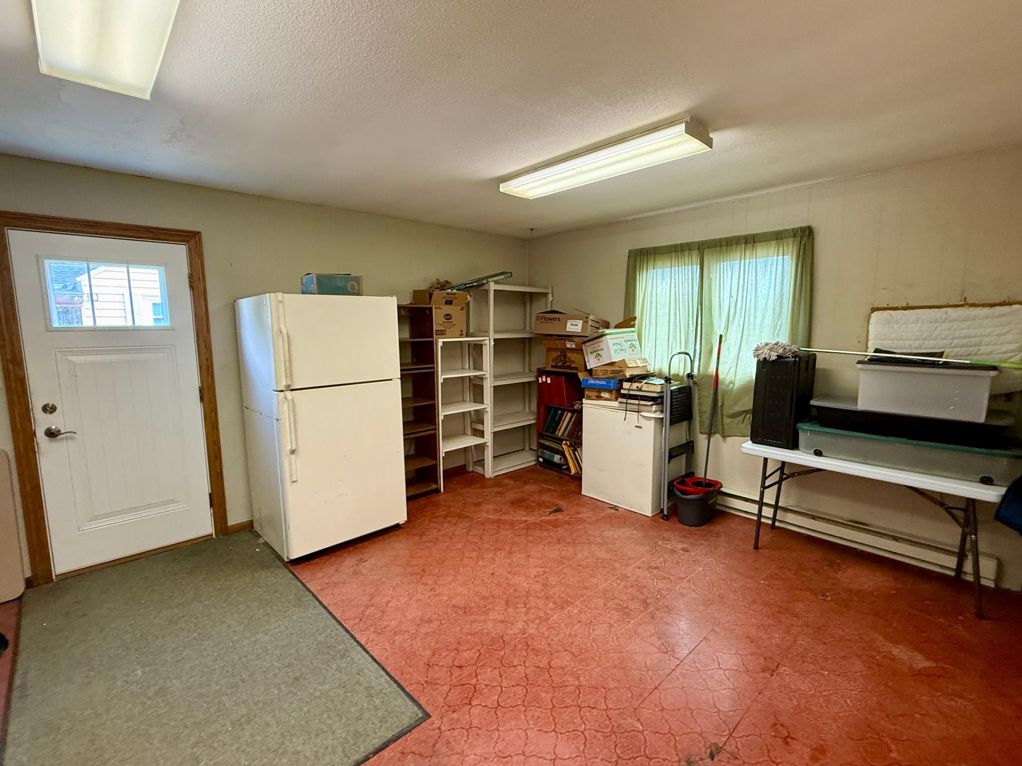 308 6th Street NW, Valley City ND 58072 - Photo 16 of 22