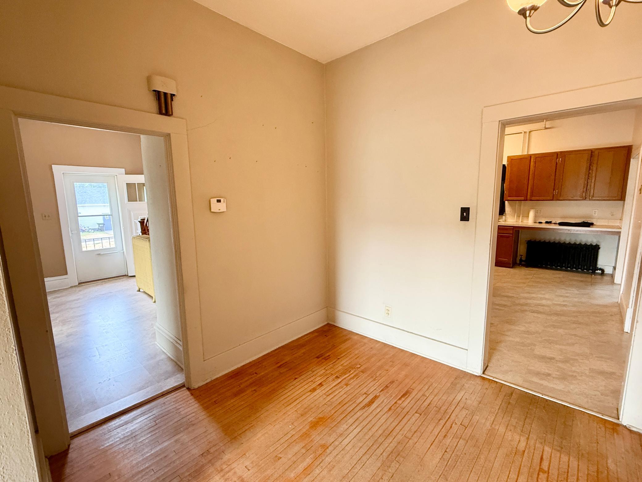 308 6th Street NW, Valley City ND 58072 - Photo 9 of 22