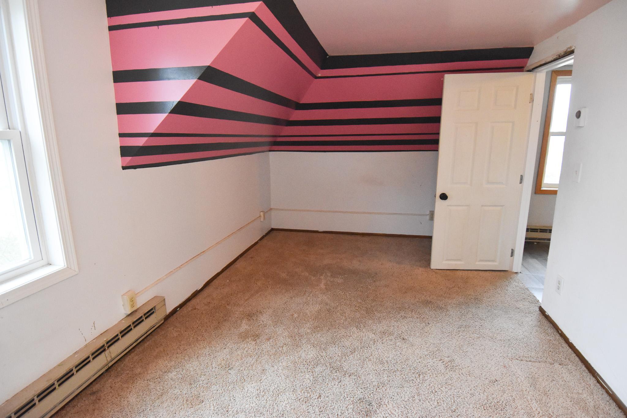 1902 single family home for sale at 315 State Avenue SW in Red Lake Falls, MN — 3 bed, 2 bath (photo 5 of 15)