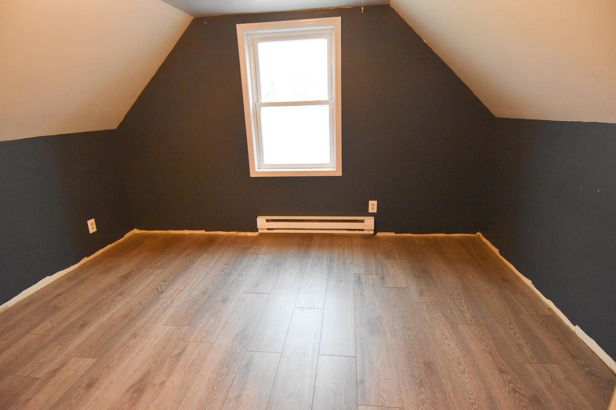 1902 single family home for sale at 315 State Avenue SW in Red Lake Falls, MN — 3 bed, 2 bath (photo 8 of 15)