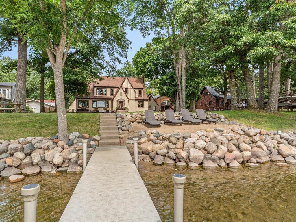 1910 single family home for sale at 102 2nd Street SE in Crosby, MN — 5 bed, 4 bath (photo 2 of 37)
