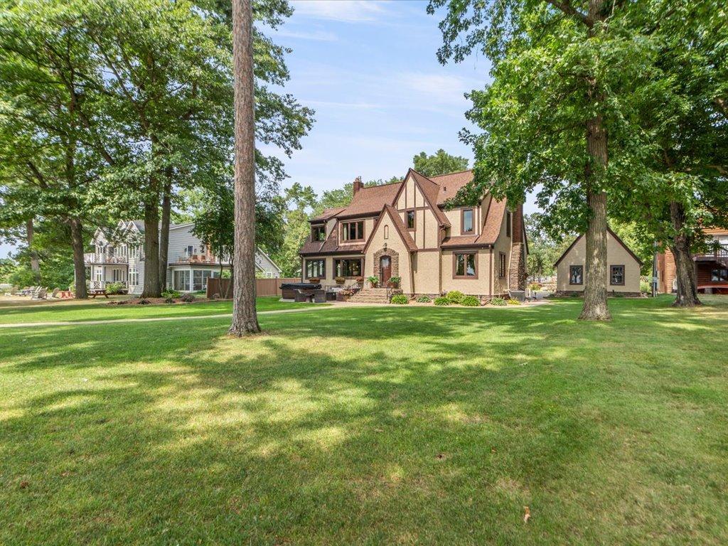 1910 single family home for sale at 102 2nd Street SE in Crosby, MN — 5 bed, 4 bath (photo 19 of 37)