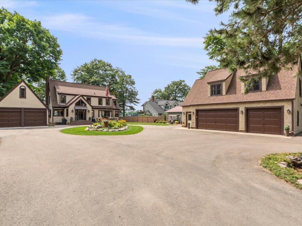 1910 single family home for sale at 102 2nd Street SE in Crosby, MN — 5 bed, 4 bath (photo 23 of 37)