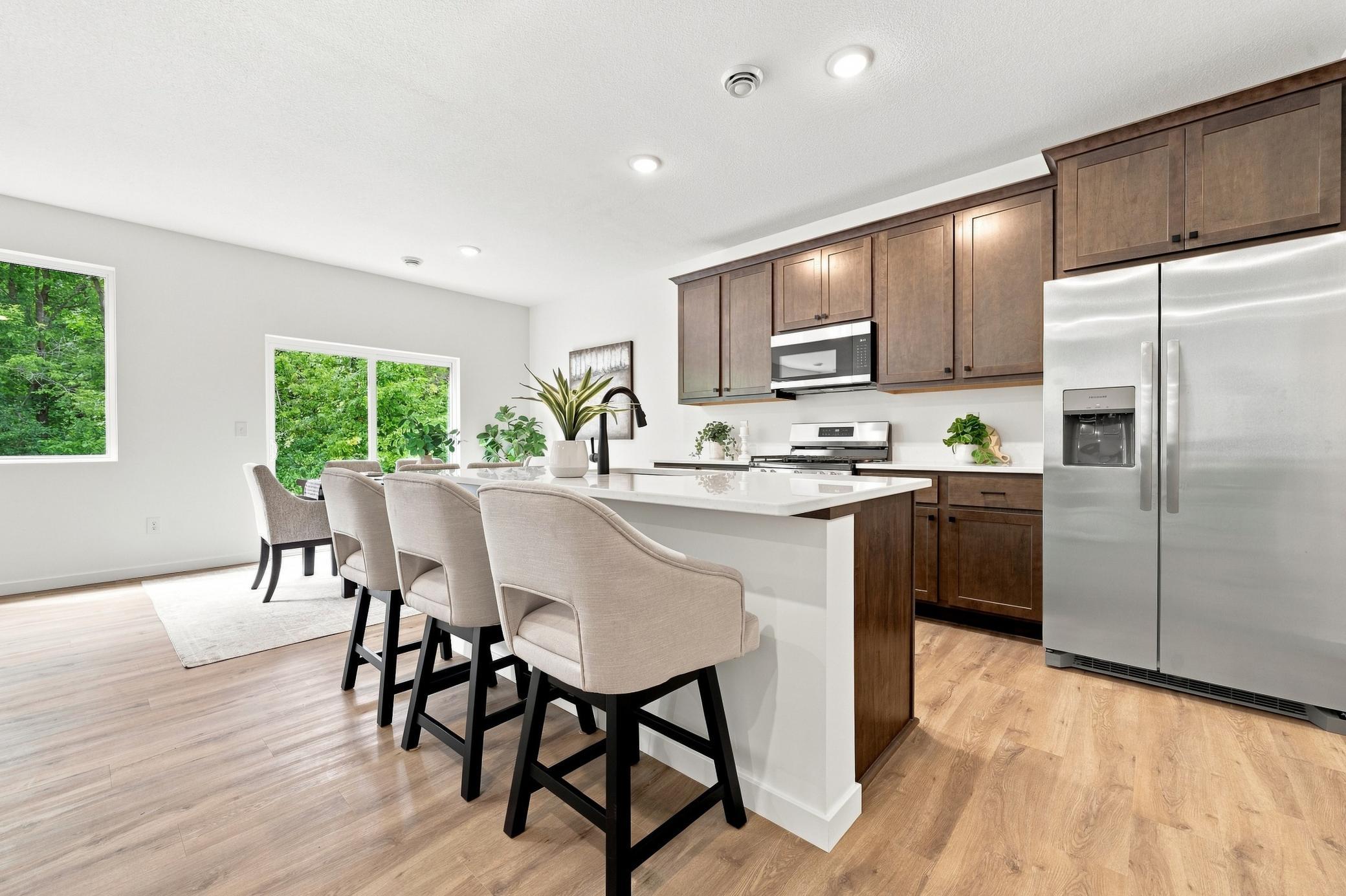2026 single family home for sale at 1726 Donway Place NE in Alexandria, MN — 3 bed, 2 bath (photo 3 of 31)